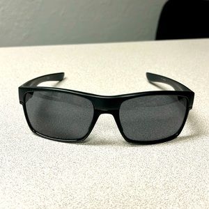 Oakley TWOFACE Sunglasses